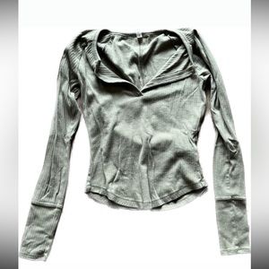 Free People long sleeve women’s Small